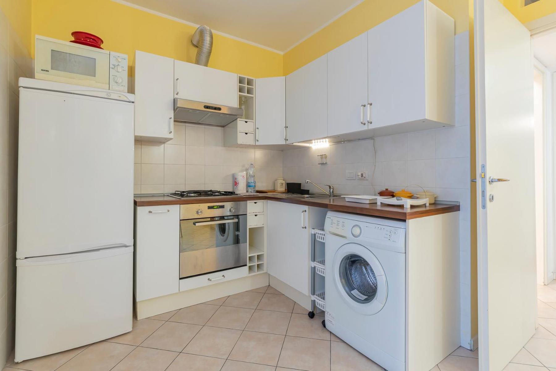 Apartment Xenia - Spacious Three-room 10 Min From Linate